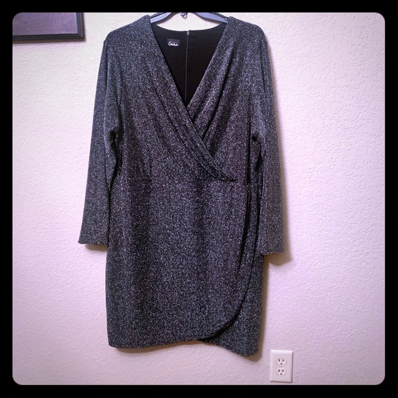 Dress - Picture 1 of 2